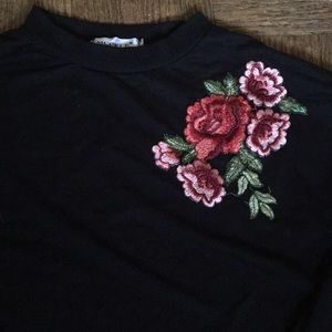 Black crop flower appliqué too